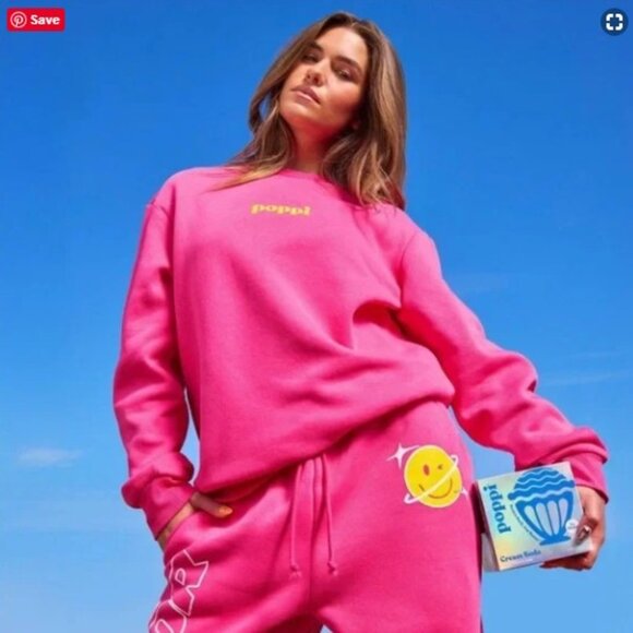 POPPI FOREVER ICON GRAPHIC SWEATSHIRT x Target Dark Pink Sz XL NWT - Picture 1 of 9